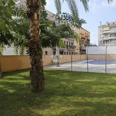 아파트 Con Terraza Privada, Piscina Y Pkg *