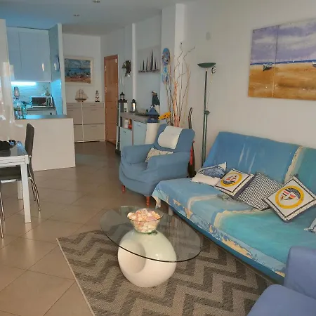아파트 Con Terraza Privada, Piscina Y Pkg *