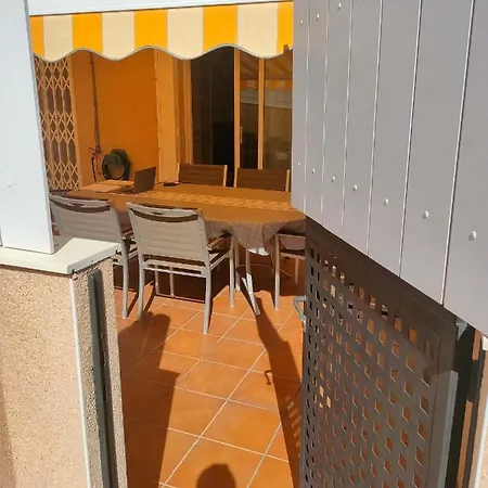 Con Terraza Privada, Piscina Y Pkg 아파트 *